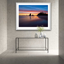 Load image into Gallery viewer, GLASSHOUSE